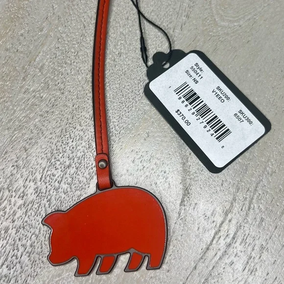 Bottega Veneta Limited Edition 2019 Year of the Pig Bag Charm - Picture 4 of 8